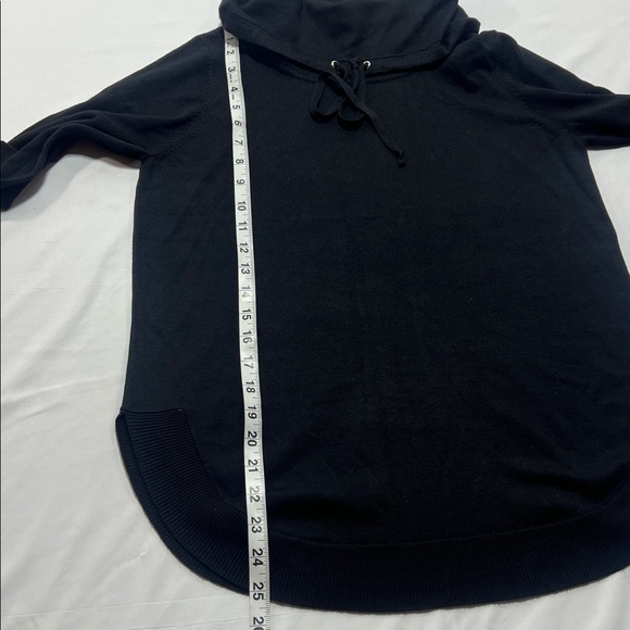 Lety and me turtleneck size Medium NWOT - Picture 7 of 8